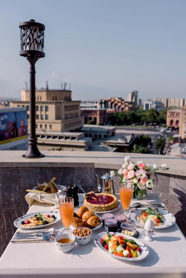 Golden Palace Hotel Yerevan Exterior photo